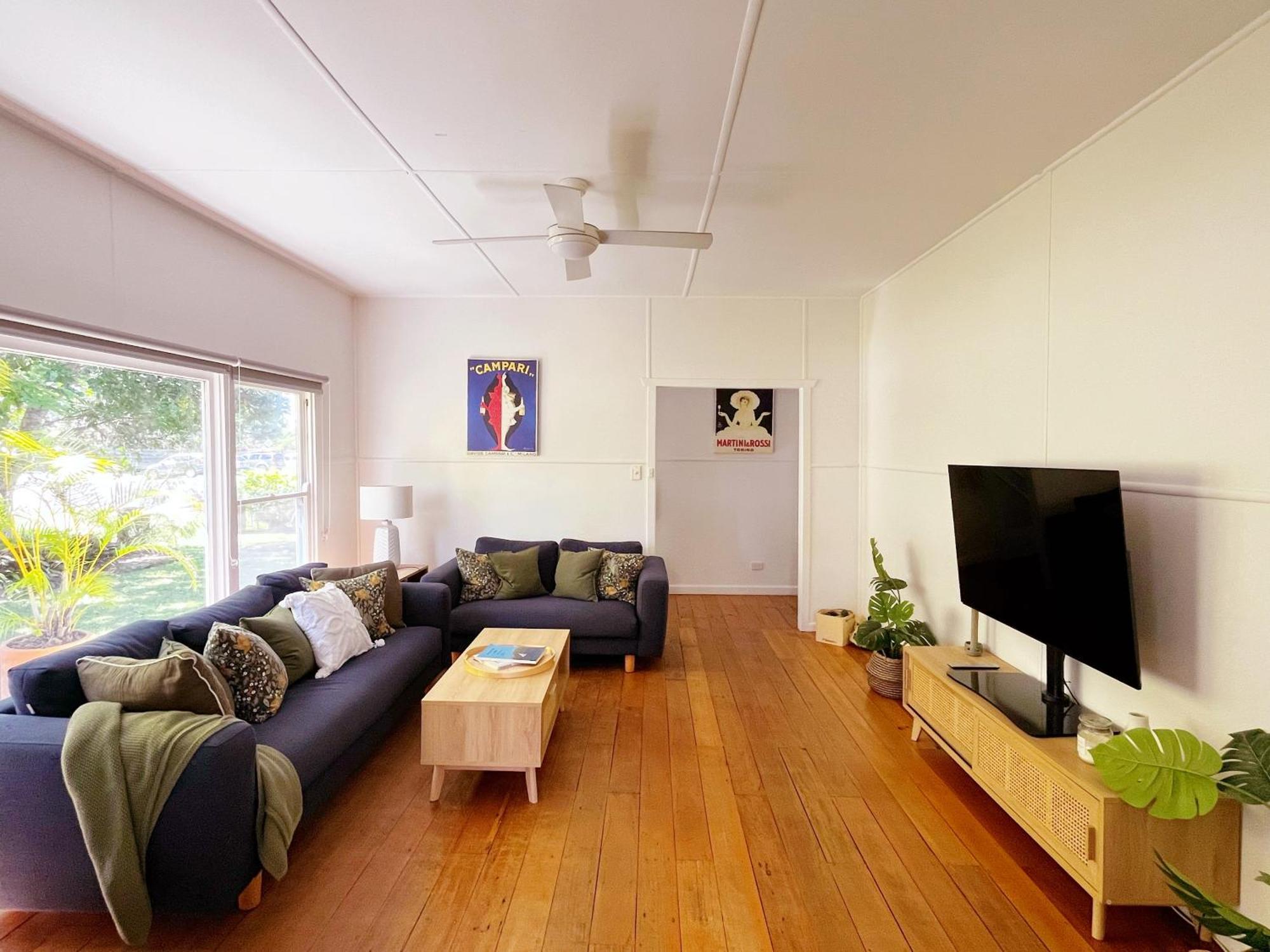 Charlie'S Beach House Byron Bay Exterior photo