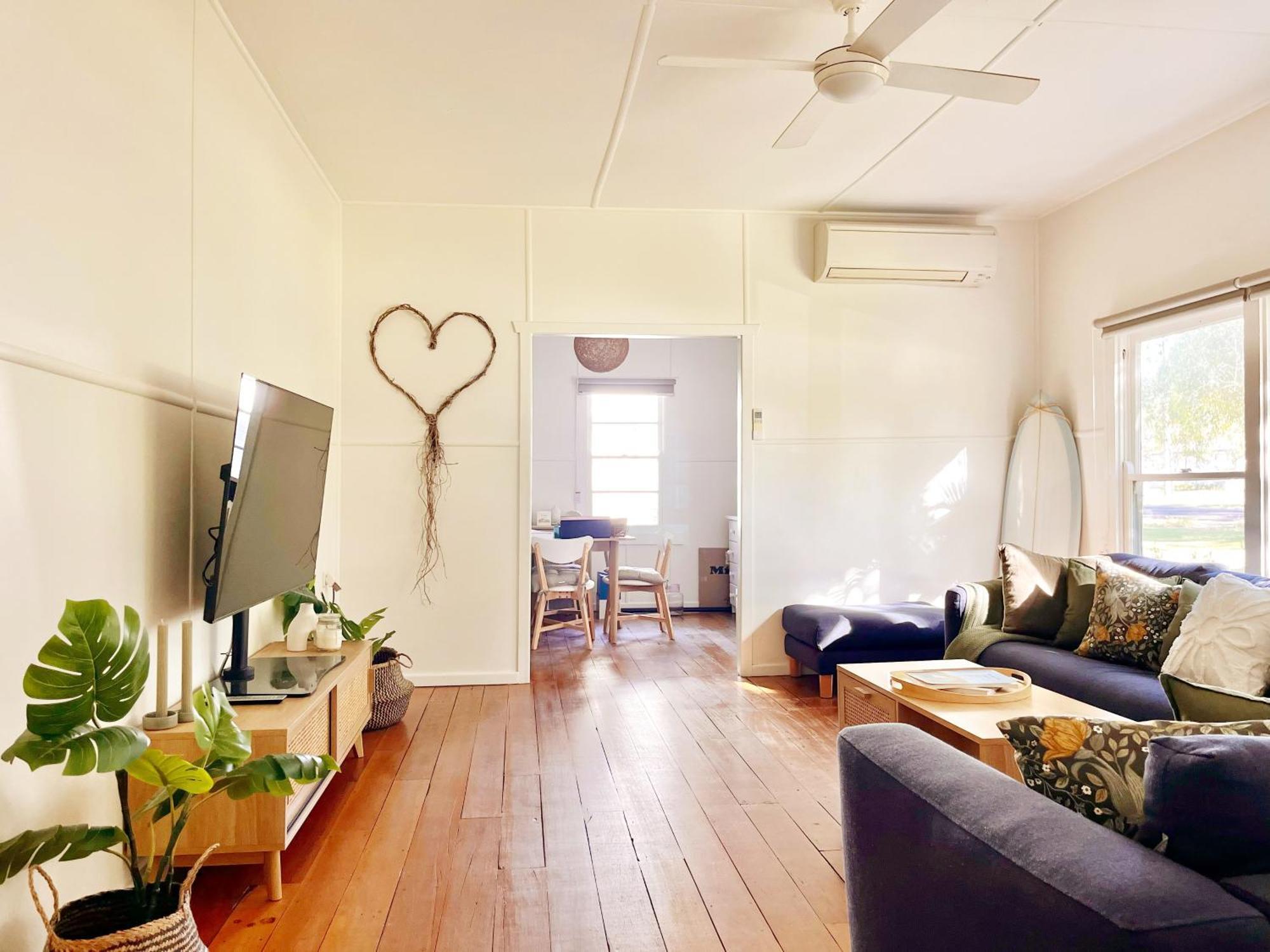 Charlie'S Beach House Byron Bay Exterior photo