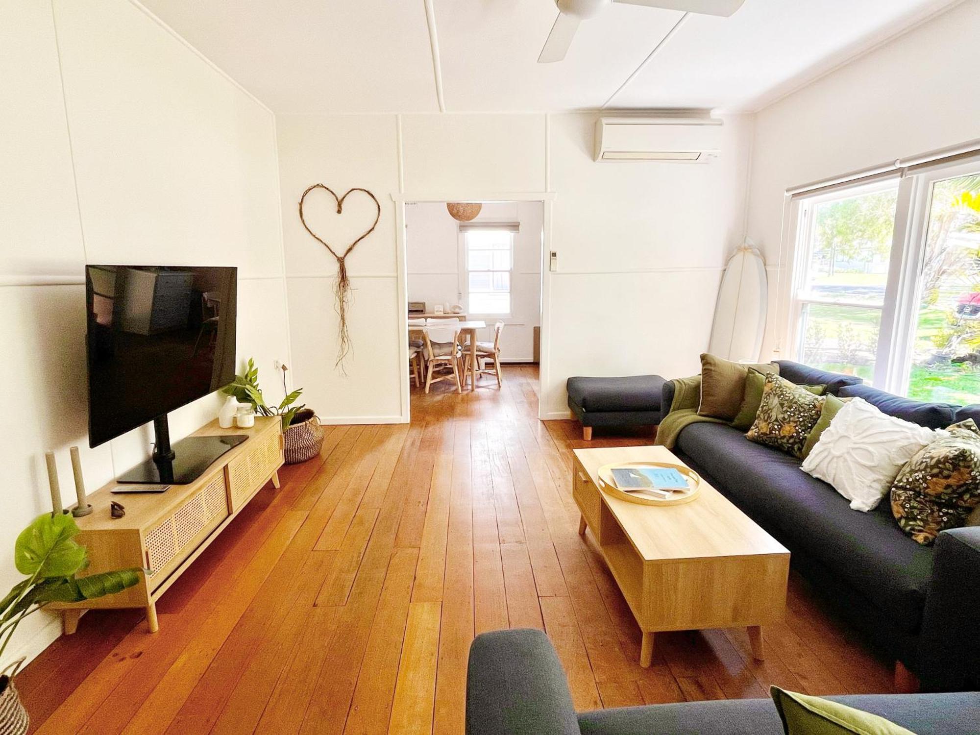 Charlie'S Beach House Byron Bay Exterior photo